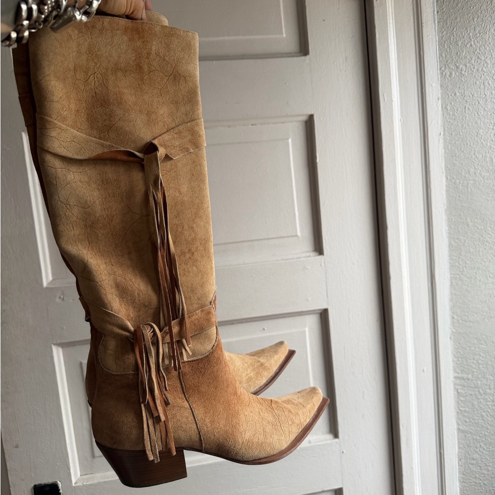 Vero Cuoio Tan Leather Heeled Boots with fringe leather